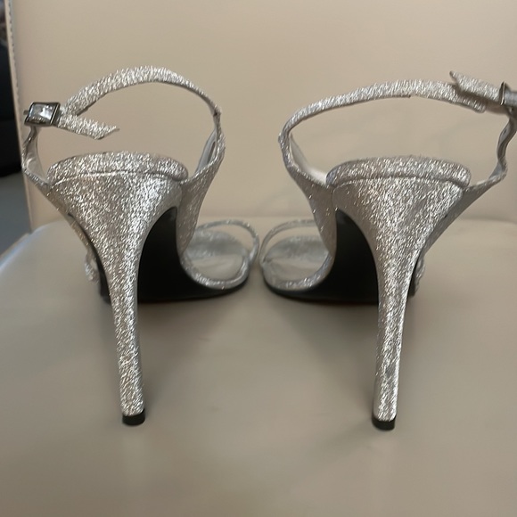 Stuart Weitzman Sensual Silver Glitter Sandal - Picture 5 of 8